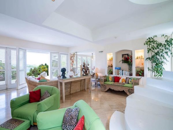 Martinique Home 1027256