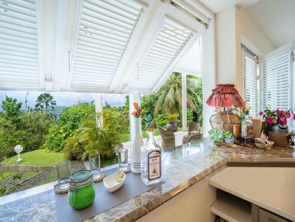 Martinique Home 1027256