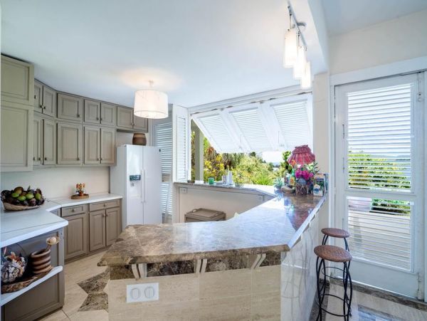 Martinique Home 1027256
