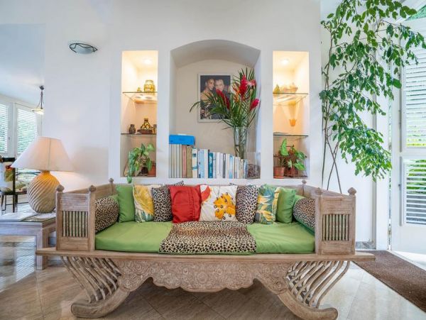 Martinique Home 1027256