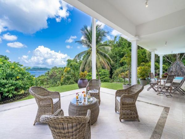Martinique Home 1027256