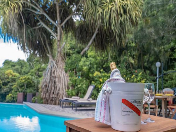 Martinique Home 1027256