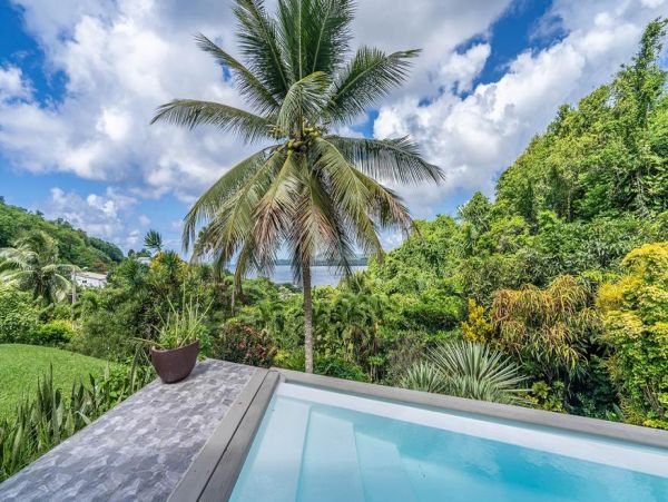 Martinique Home 1027256