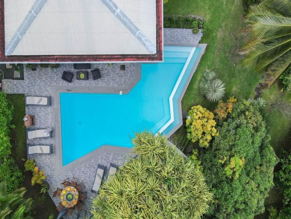 Martinique Home 1027256