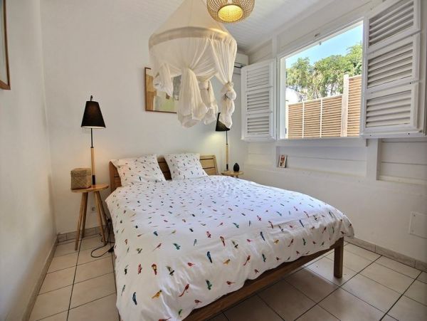 Martinique Home 1027259