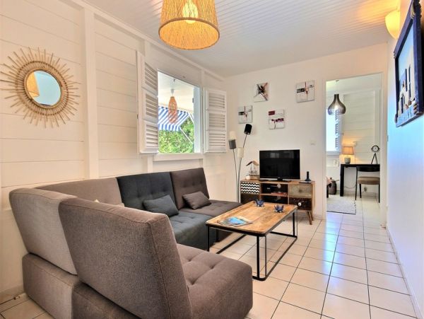 Martinique Home 1027259