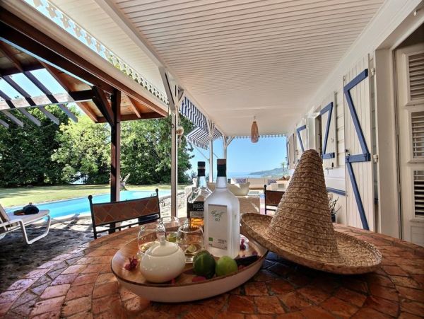 Martinique Home 1027259