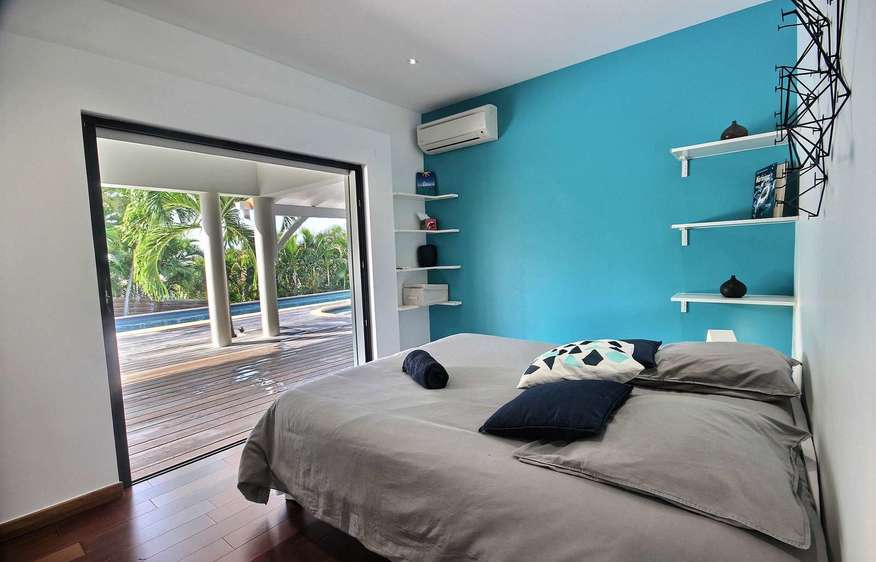 Martinique Home 1027261