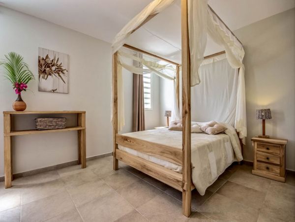 Martinique Home 1027262
