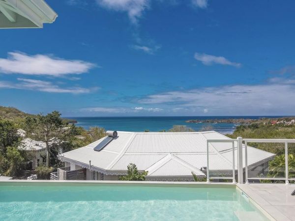 Martinique Home 1027265