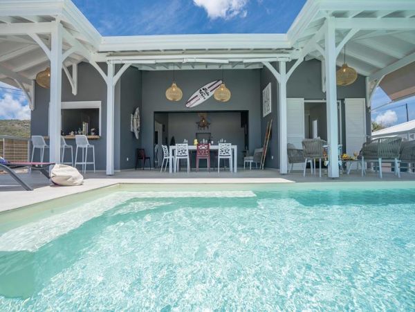 Martinique Home 1027265