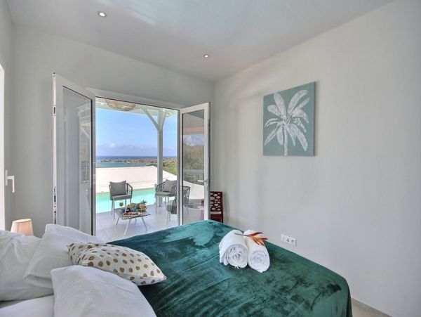Martinique Home 1027265