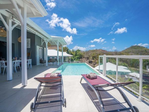 Martinique Home 1027265