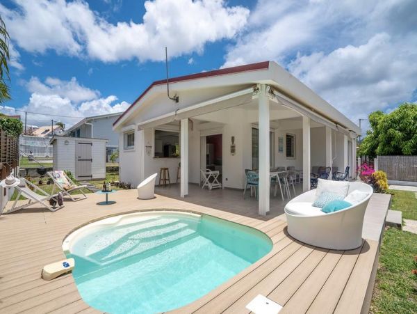 Martinique Home 1027266