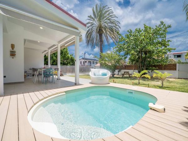 Martinique Home 1027266