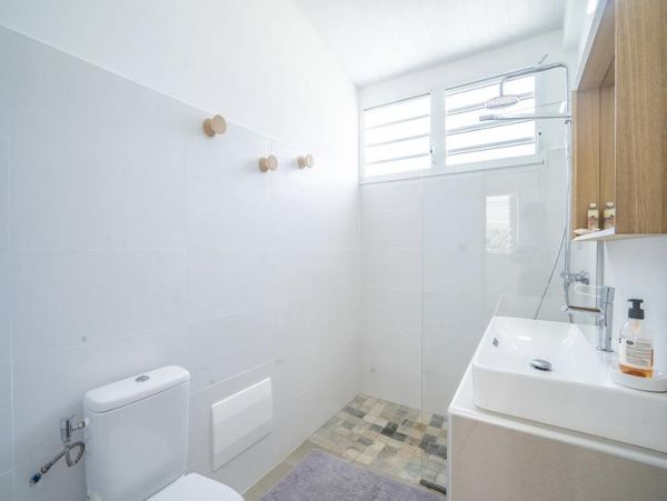 Martinique Home 1027266