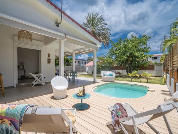 Martinique Home 1027266