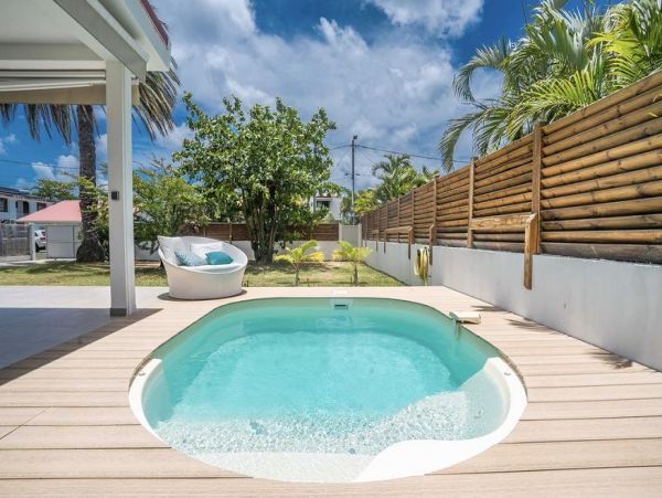 Martinique Home 1027266