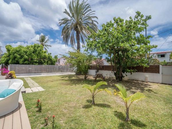 Martinique Home 1027266