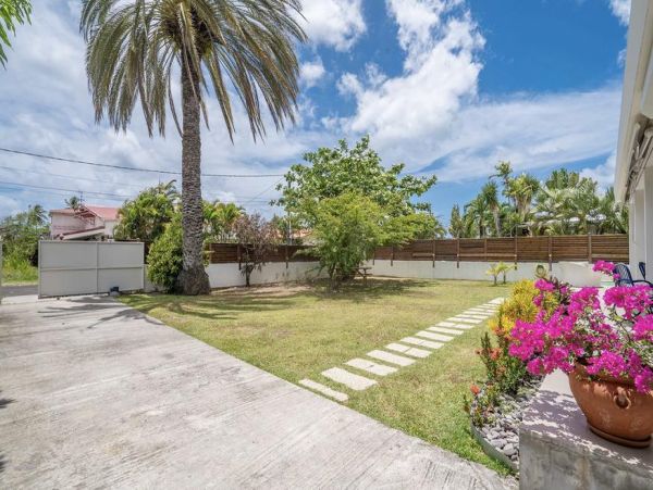 Martinique Home 1027266