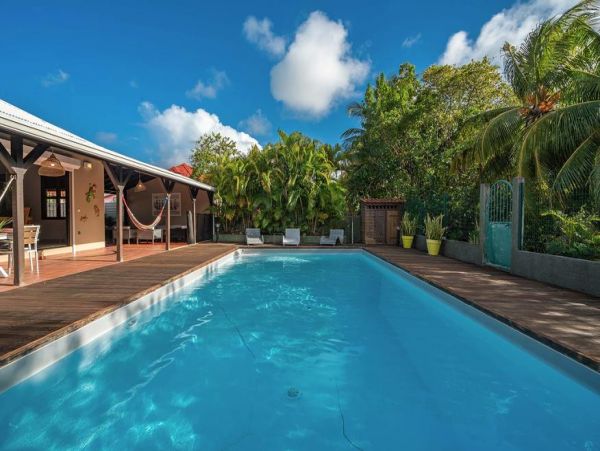 Martinique Home 1027267