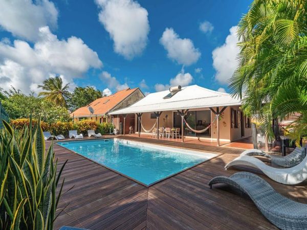 Martinique Home 1027267
