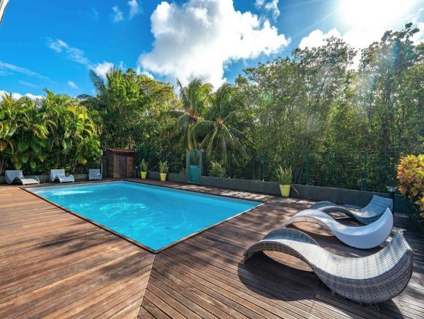 Martinique Home 1027267