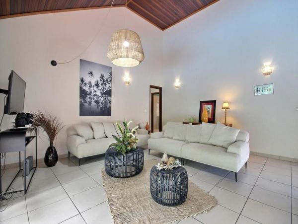 Martinique Home 1027267
