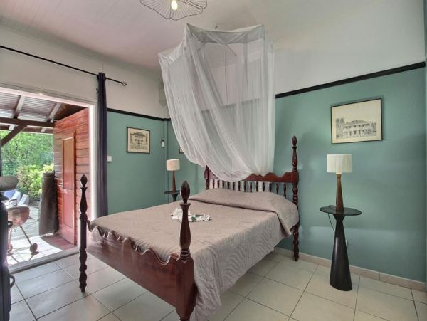 Martinique Home 1027267