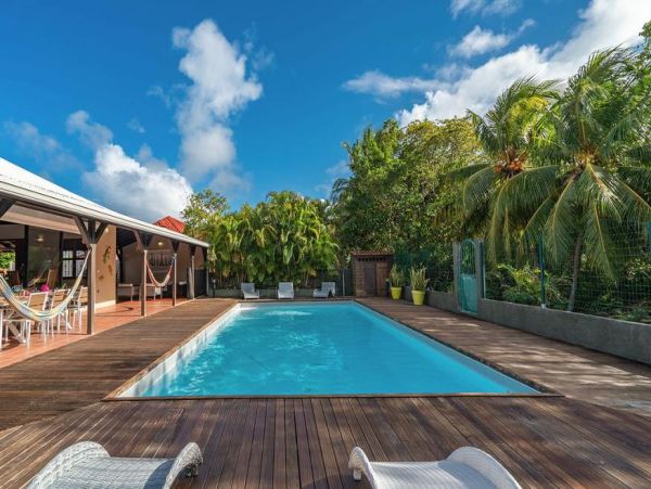 Martinique Home 1027267