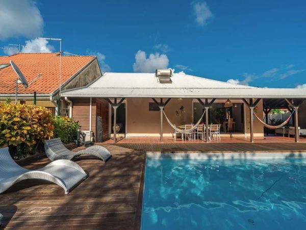 Martinique Home 1027267