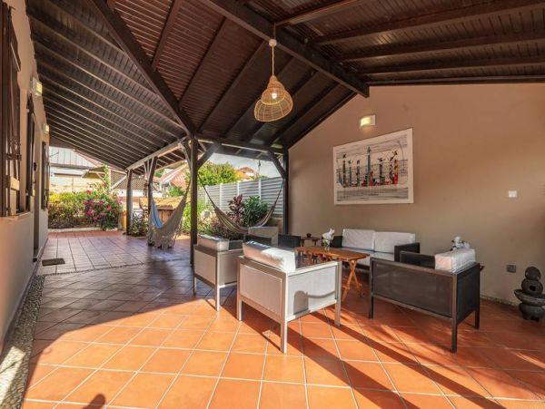 Martinique Home 1027267