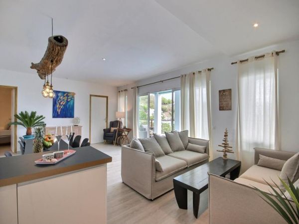 Martinique Home 1027268