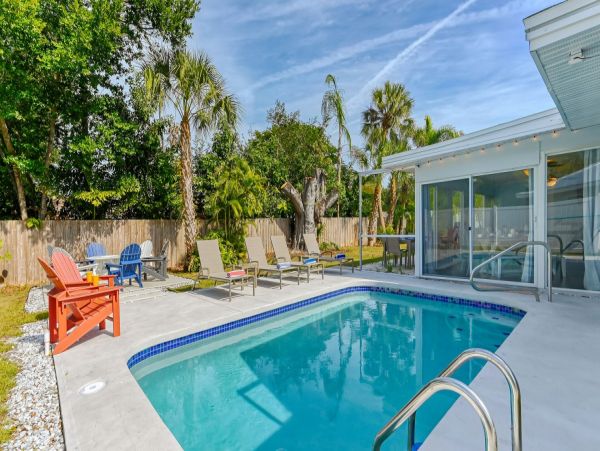 Sarasota Vacation Pool Home Three Bedroom