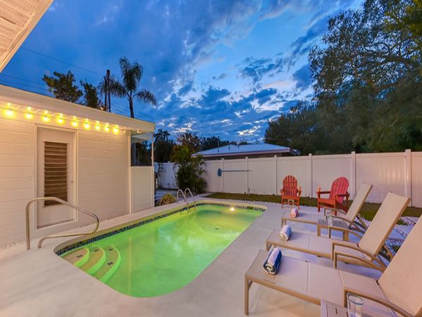 Sarasota Vacation Pool Home Three Bedroom