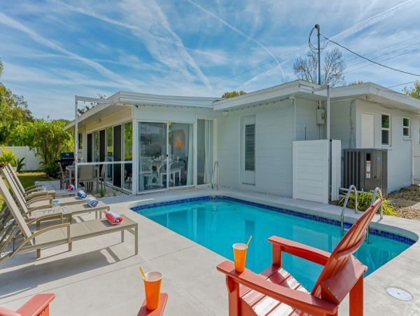 Sarasota Vacation Pool Home Three Bedroom
