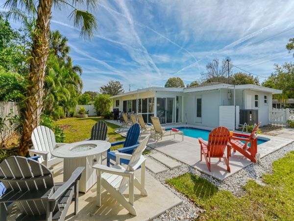 Sarasota Vacation Pool Home Three Bedroom