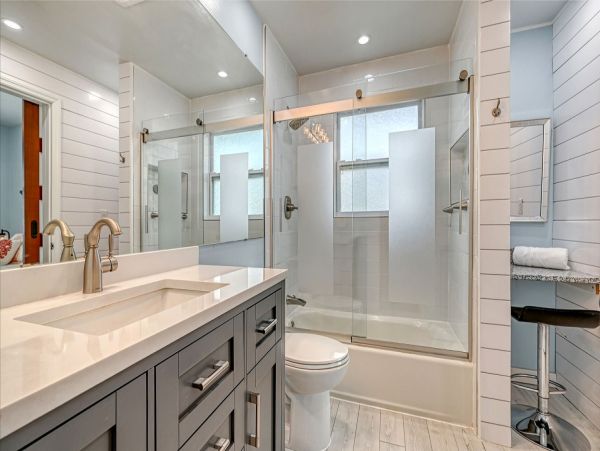 Sarasota Vacation Pool Home Three Bedroom