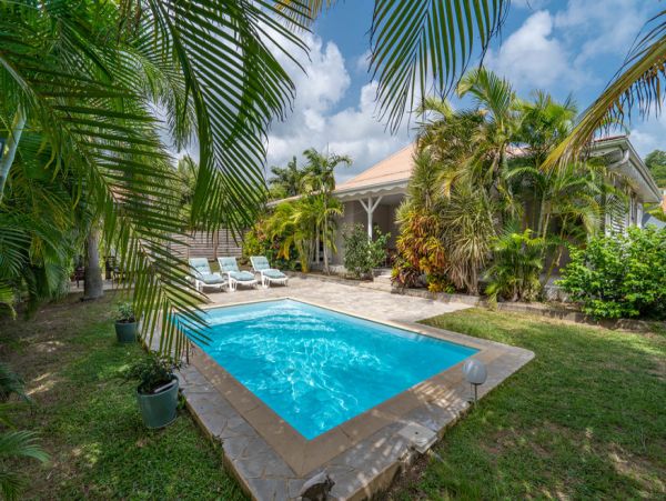 Martinique Home 1027270