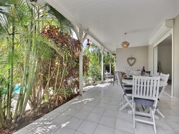 Martinique Home 1027270