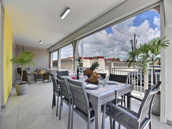 Martinique Home 1027271