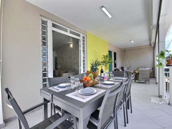 Martinique Home 1027271