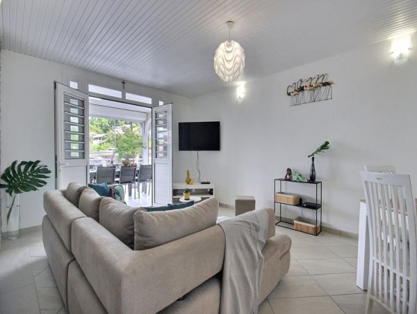 Martinique Home 1027271