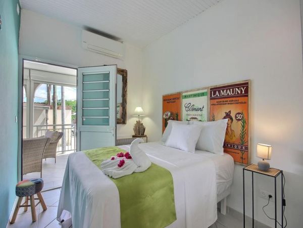 Martinique Home 1027271