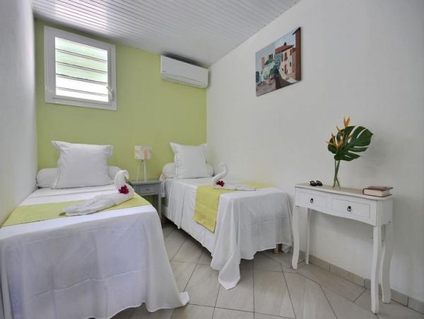 Martinique Home 1027271