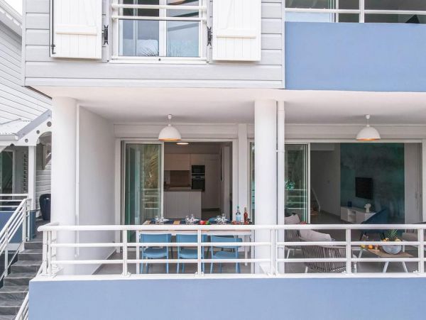 Martinique Home 1027272