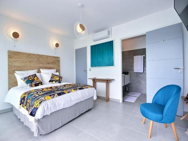 Martinique Home 1027272