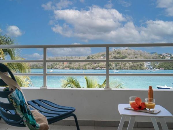 Martinique Home 1027273