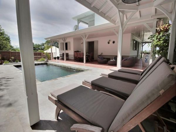 Martinique Home 1027275
