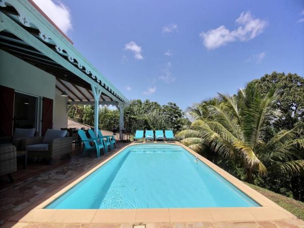 Martinique Home 1027276